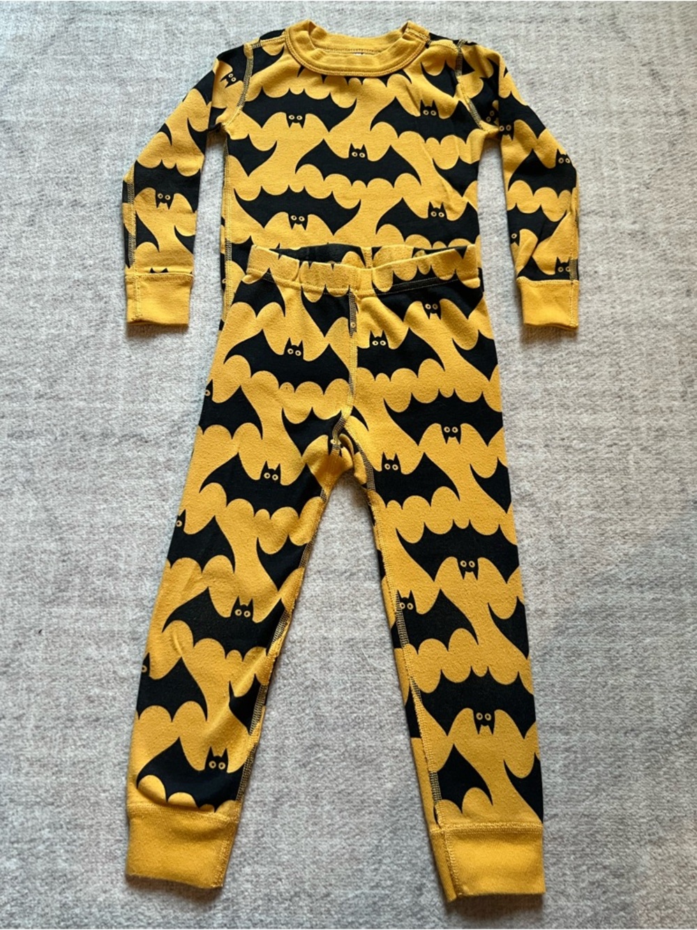 Hanna Andersson Halloween Bats Long Sleeved Pajama Set (3T) - Picture 2 of 5